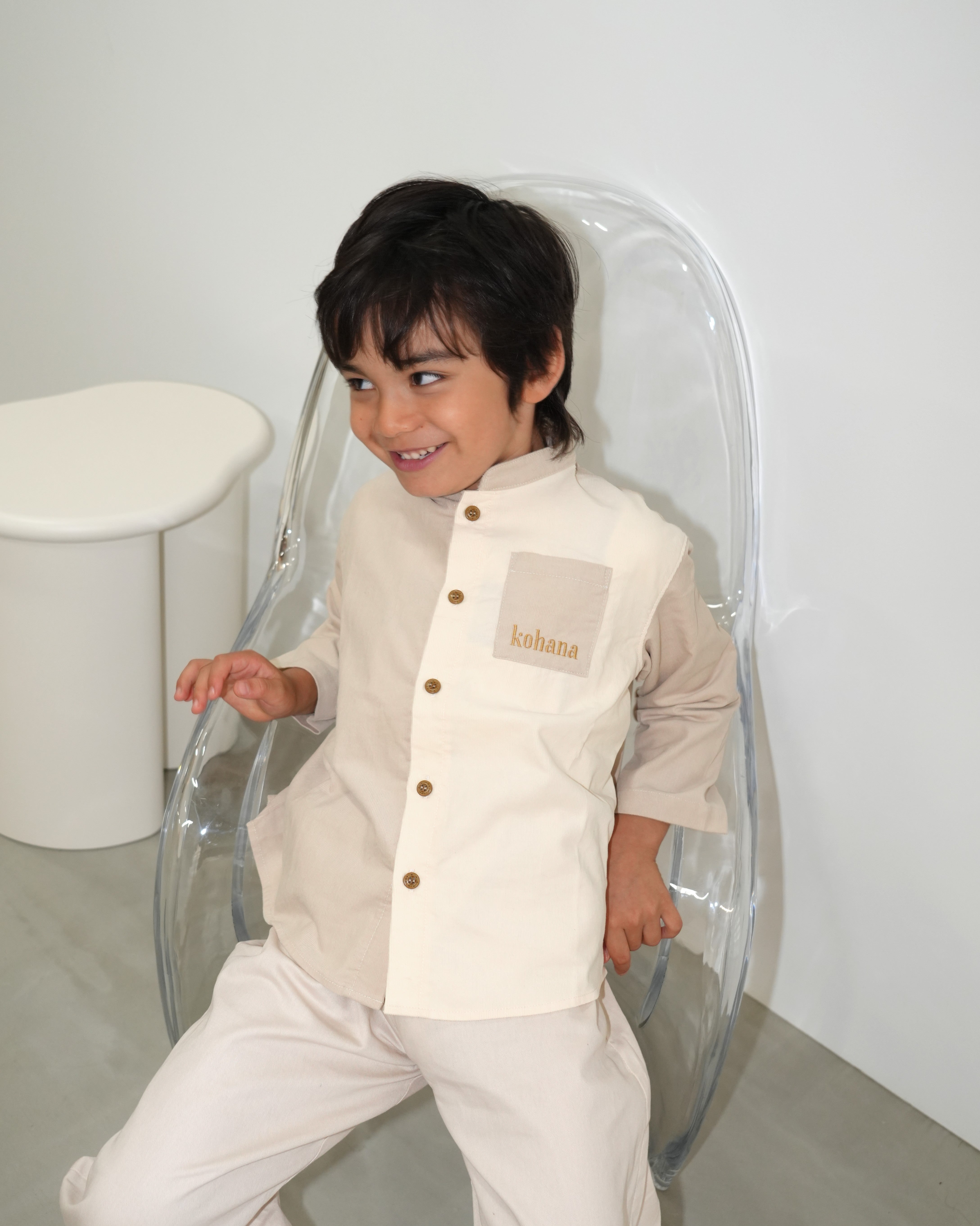 Antique Embroidered Two-Tone Corduroy Shirt【110409】 (beige)