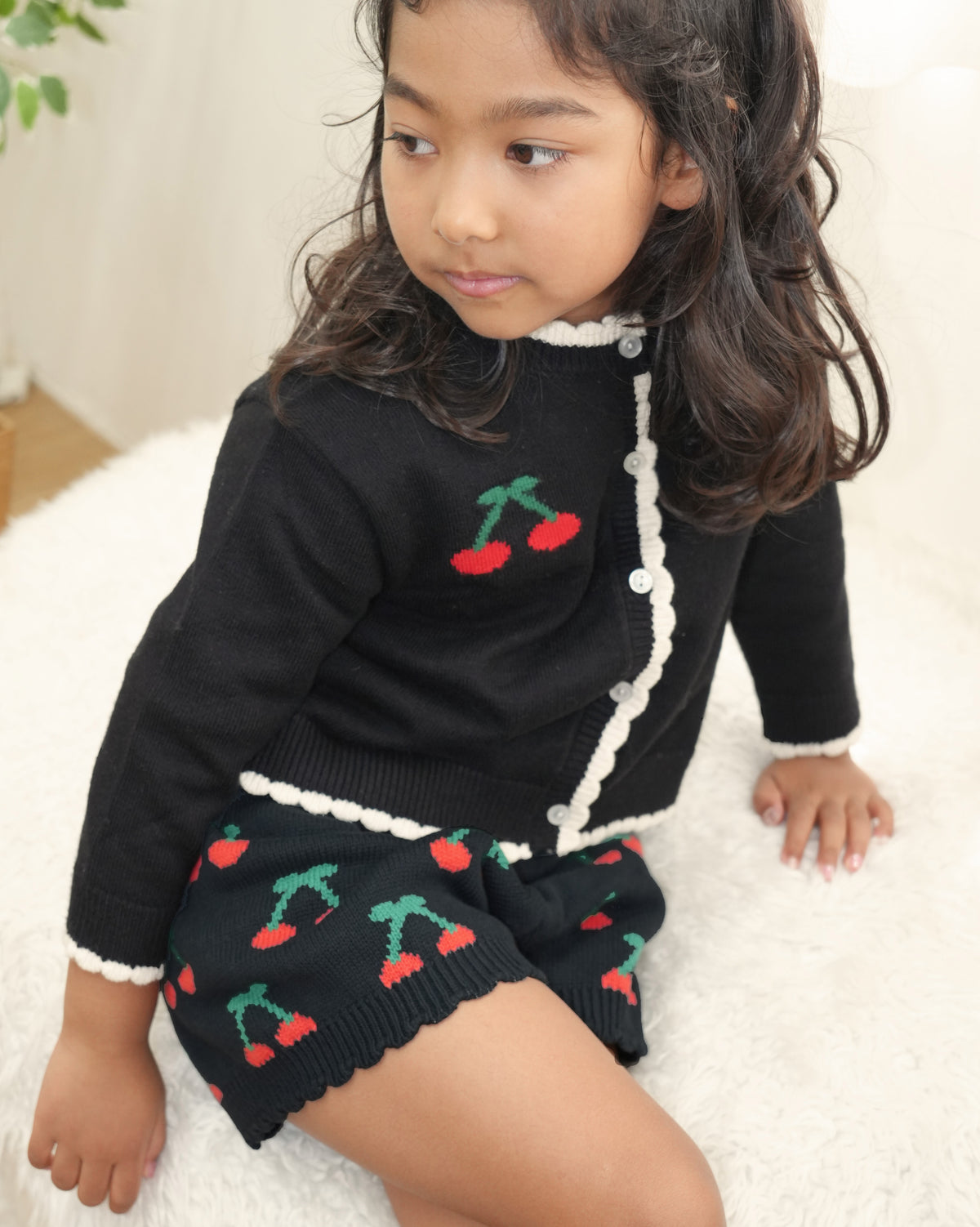 [110359] (black) Cherry Knit Cardigan