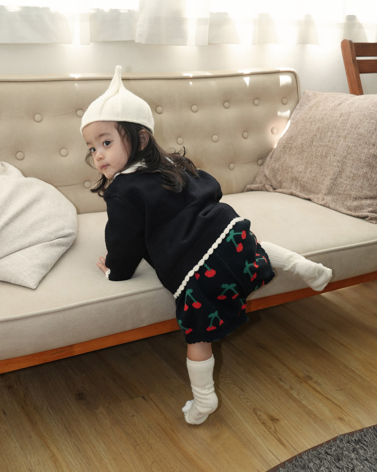 Cherry Pattern Knit Shorts【110361】 (black)