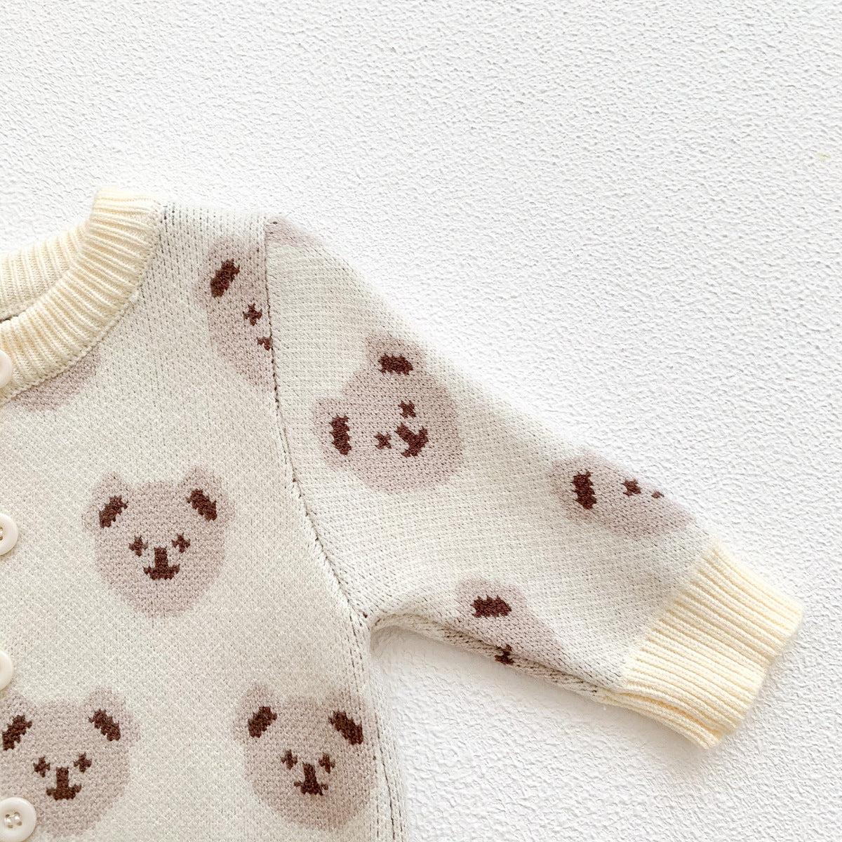 Bear knit overalls/cardigan [N2661]