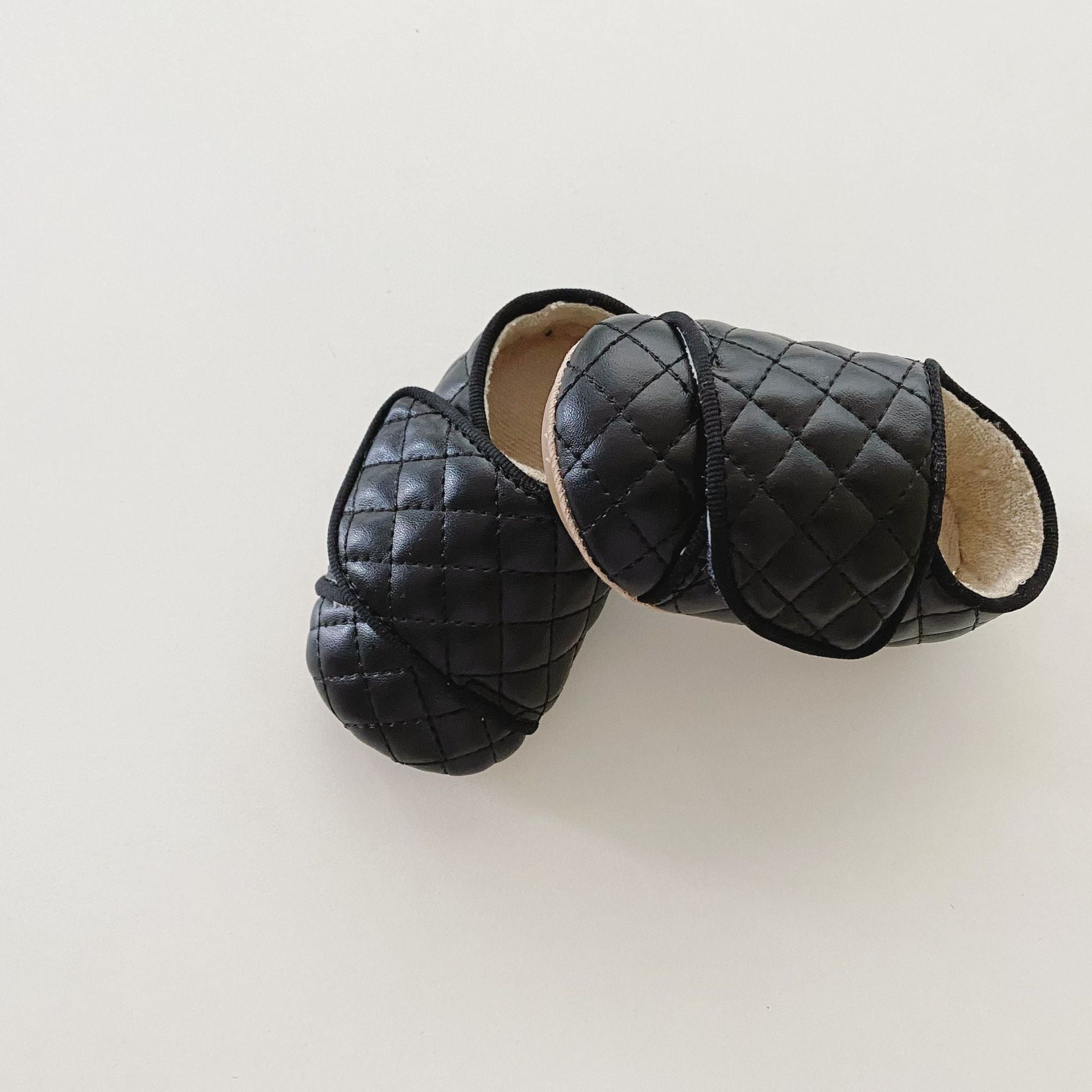 One color quilted shoes [S103]