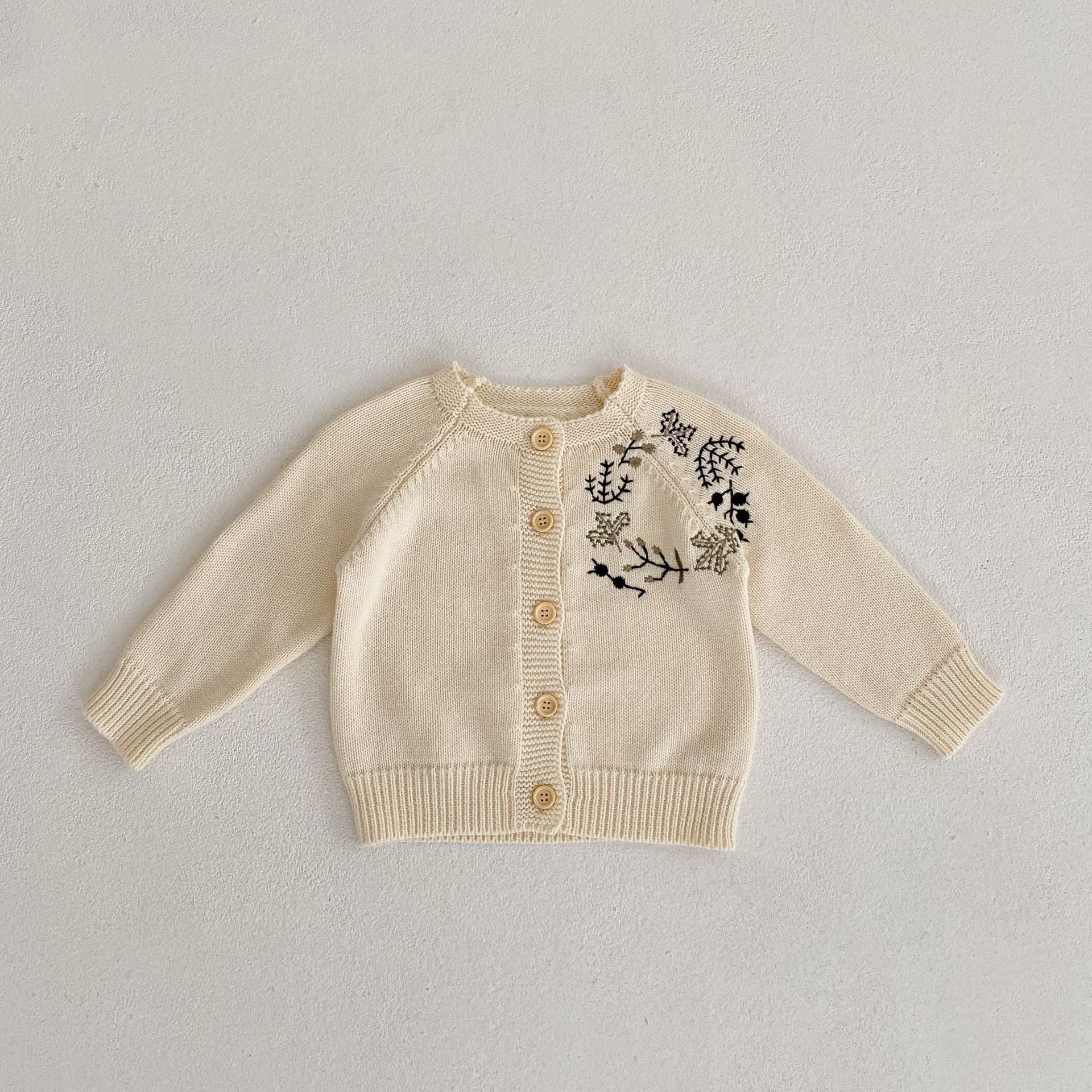 Embroidered wreath design cardigan/overalls [N3013]